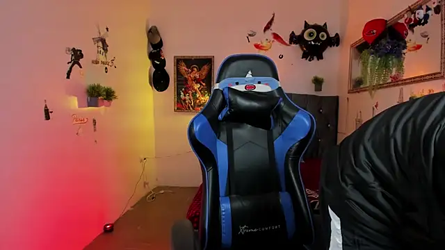 Snapshot of Damian_latinxxx chatting on November 3, 3:12 am Damian latinxxx online show from November 3, 3:12 am