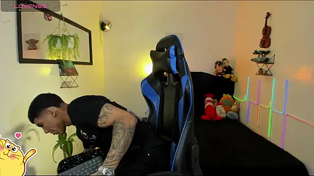 Damian latinxxx online show from March 15, 3:13 am