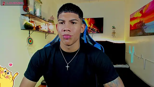 Snapshot of Damian_latinxxx chatting on June 19, 3:12 am Damian latinxxx online show from June 19, 3:12 am