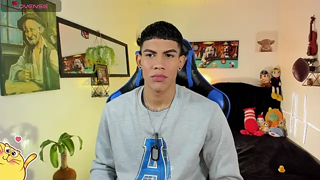 Damian latinxxx online show from March 31, 3:19 am