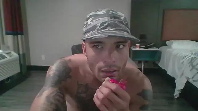 JohnnyDeep187 online show from April 7, 5:04 pm