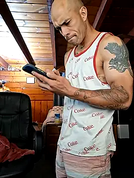 JohnnyDeep187 online show from March 18, 3:24 pm