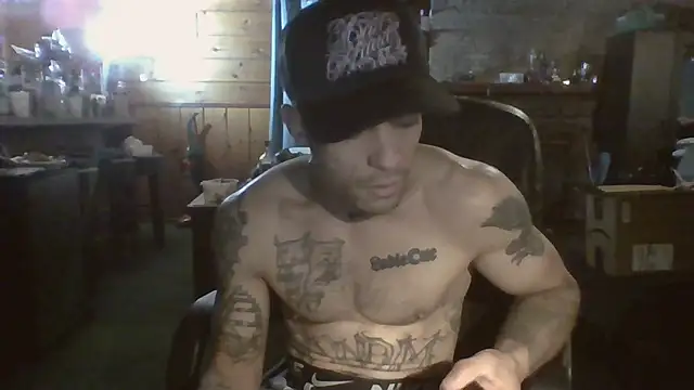 JohnnyDeep187 online show from March 12, 6:50 am