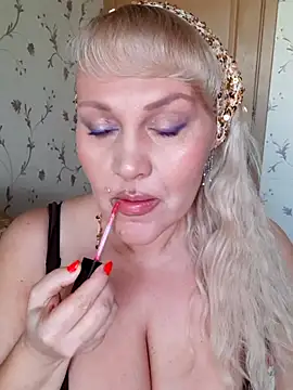 IsabellaBoni online show from April 5, 6:31 am