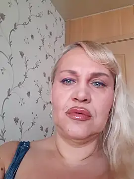 IsabellaBoni online show from February 21, 7:32 am