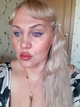 IsabellaBoni online show from March 22, 7:32 am