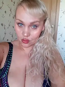 IsabellaBoni online show from April 10, 6:42 am