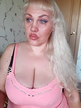 Snapshot of IsabellaBoni chatting on November 16, 7:24 am IsabellaBoni online show from November 16, 7:24 am