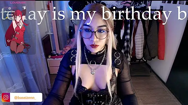 exodiakinky2 online show from February 13, 4:12 am