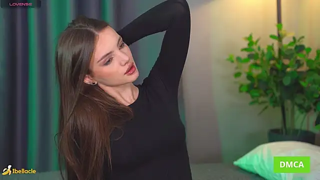 Snapshot of Bellacle chatting on January 11, 8:54 am Bellacle online show from January 11, 8:54 am