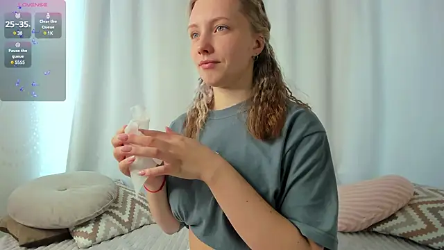 Snapshot of bubble_bbb chatting on February 27, 7:19 am bubble bbb online show from February 27, 7:19 am