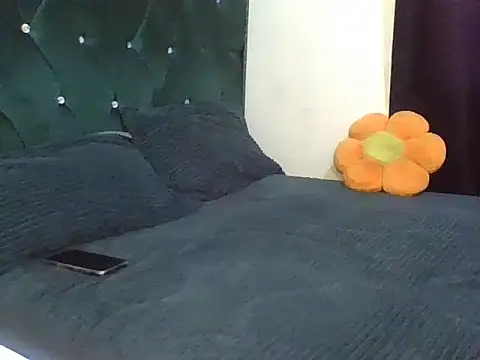 wildnastia online show from March 5, 5:37 am
