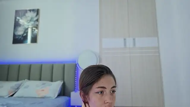 sweety vikky online show from March 24, 12:10 am