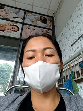 Baby-sexytits18 online show from November 11, 12:05 am