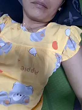 Snapshot of Baby-sexytits18 chatting on October 7, 11:22 am Baby-sexytits18 online show from October 7, 11:22 am