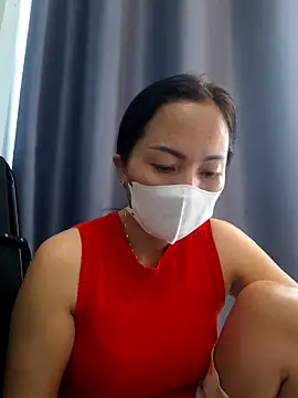 Baby-sexytits18 online show from November 24, 1:38 am