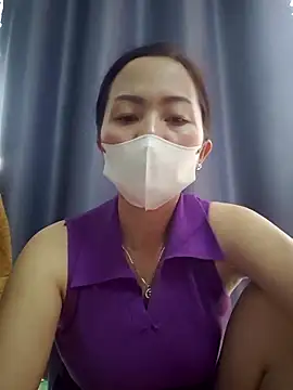 Baby-sexytits18 online show from December 2, 1:17 am