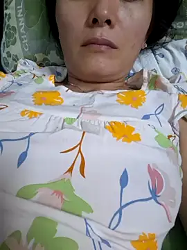 Baby-sexytits18 online show from November 6, 11:47 am