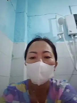 Baby-sexytits18 online show from November 5, 11:30 pm