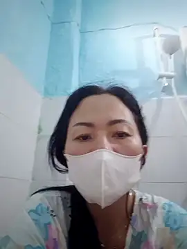 Baby-sexytits18 online show from November 3, 11:19 pm