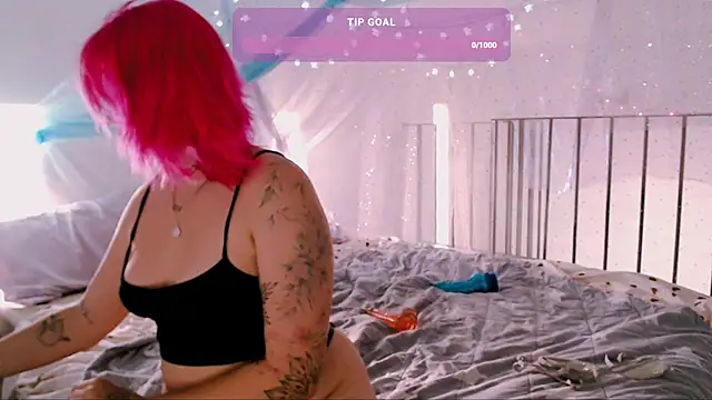 candy lina online show from April 2, 10:00 am