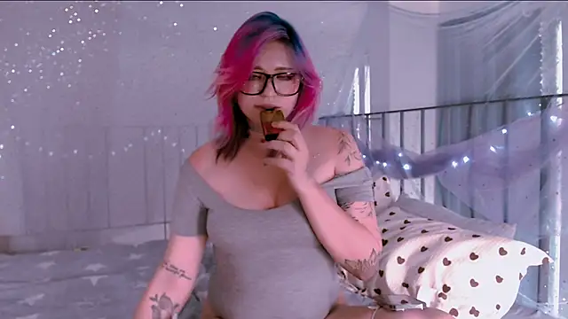 candy lina online show from June 10, 8:48 am