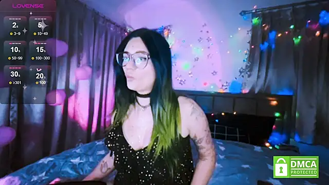 Snapshot of candy_lina chatting on February 20, 11:31 am candy lina online show from February 20, 11:31 am
