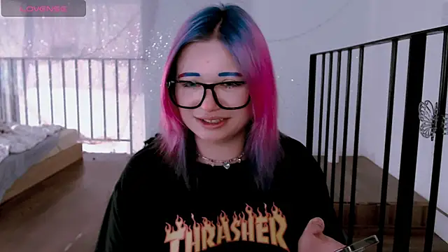 candy lina online show from June 2, 9:31 am