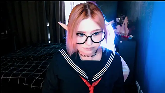 candy lina online show from February 11, 11:10 am