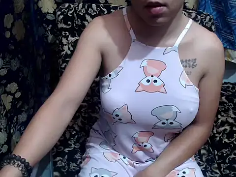 urprincessnicolexxx online show from April 14, 12:26 am