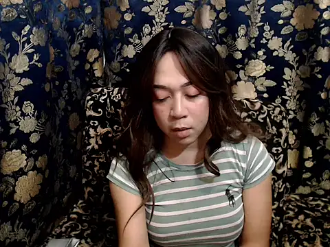 urprincessnicolexxx online show from May 22, 8:34 am