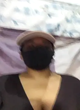 Snapshot of Tharukasenevirathne chatting on June 4, 4:22 pm Tharukasenevirathne online show from June 4, 4:22 pm