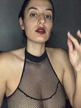 Snapshot of Catmila94 chatting on December 18, 3:00 am Catmila94 online show from December 18, 3:00 am