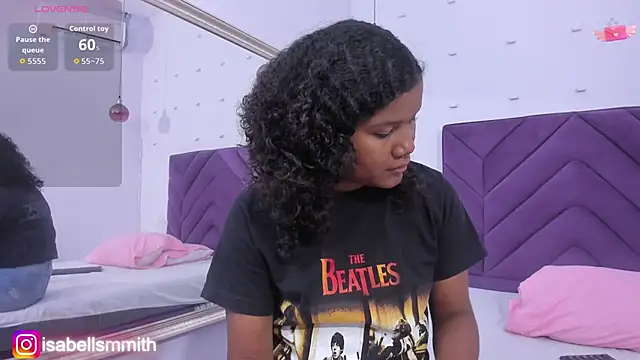 Snapshot of Isabellsmmith chatting on October 27, 7:59 pm Isabellsmmith online show from October 27, 7:59 pm