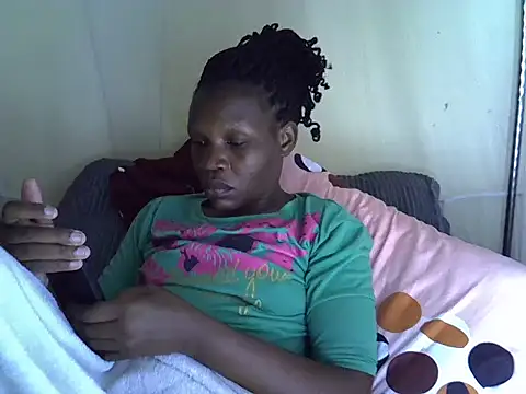 Snapshot of Sweet_serah chatting on September 27, 5:35 am Sweet serah online show from September 27, 5:35 am