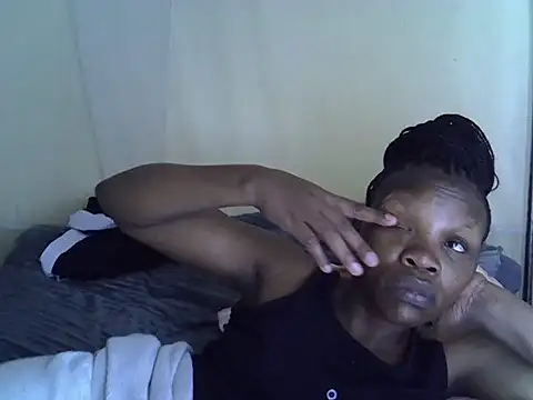 Snapshot of Sweet_serah chatting on October 11, 5:30 am Sweet serah online show from October 11, 5:30 am