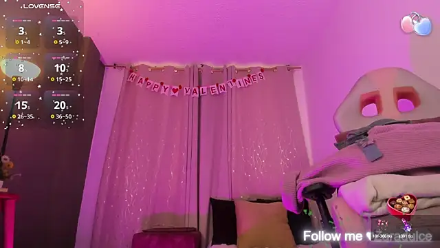 Zara dulce online show from February 11, 12:05 pm