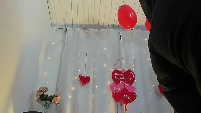 Snapshot of Zara_dulce chatting on February 19, 12:11 pm Zara dulce online show from February 19, 12:11 pm