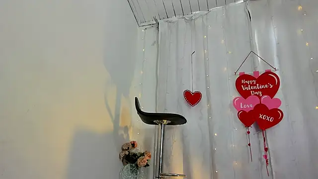 Snapshot of Zara_dulce chatting on February 17, 3:22 pm Zara dulce online show from February 17, 3:22 pm