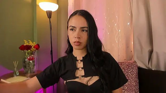 Zara dulce online show from February 17, 4:15 pm