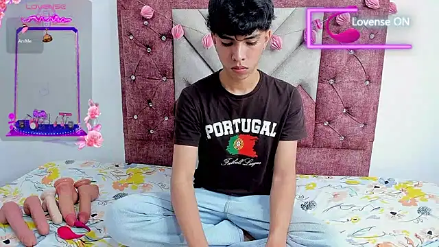 Santy carrington online show from March 7, 8:44 pm