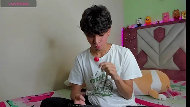 Snapshot of Santy_carrington chatting on November 25, 1:39 am Santy carrington online show from November 25, 1:39 am