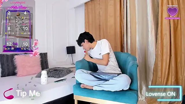 Santy carrington online show from February 8, 8:10 pm