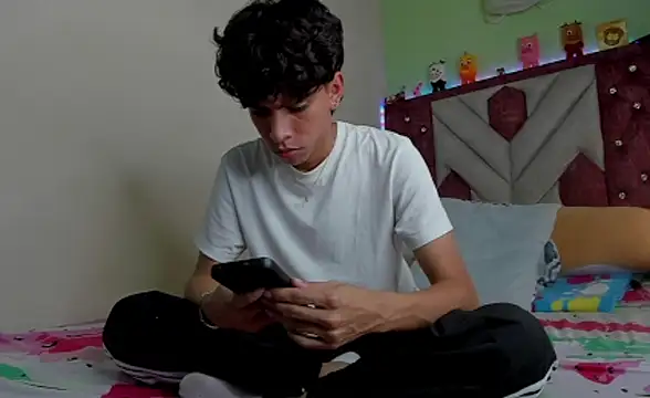 Snapshot of Santy_carrington chatting on November 29, 3:28 am Santy carrington online show from November 29, 3:28 am