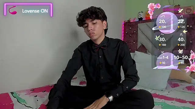 Snapshot of Santy_carrington chatting on December 14, 3:35 am Santy carrington online show from December 14, 3:35 am