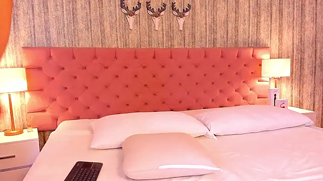 EvelinMyers online show from February 7, 1:08 pm