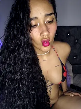 jaderossxx online show from June 4, 2:38 am