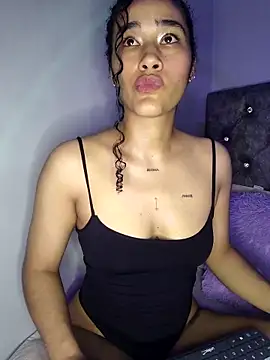 Snapshot of jaderossxx chatting on October 2, 12:36 am jaderossxx online show from October 2, 12:36 am