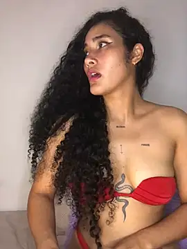 Snapshot of jaderossxx chatting on February 14, 10:25 pm jaderossxx online show from February 14, 10:25 pm