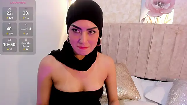 fatimarab online show from November 18, 8:45 pm